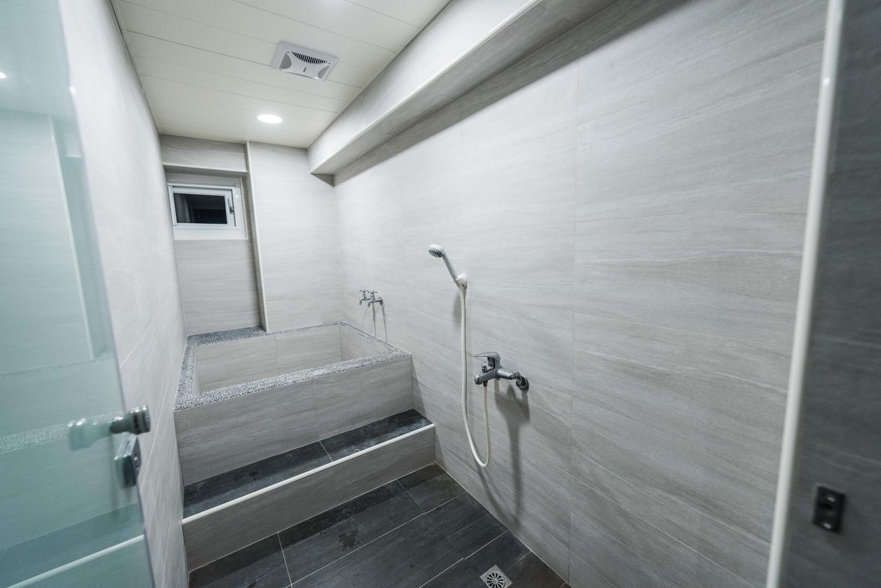 Luftpause Hostel Kaohsiung Buitenkant foto